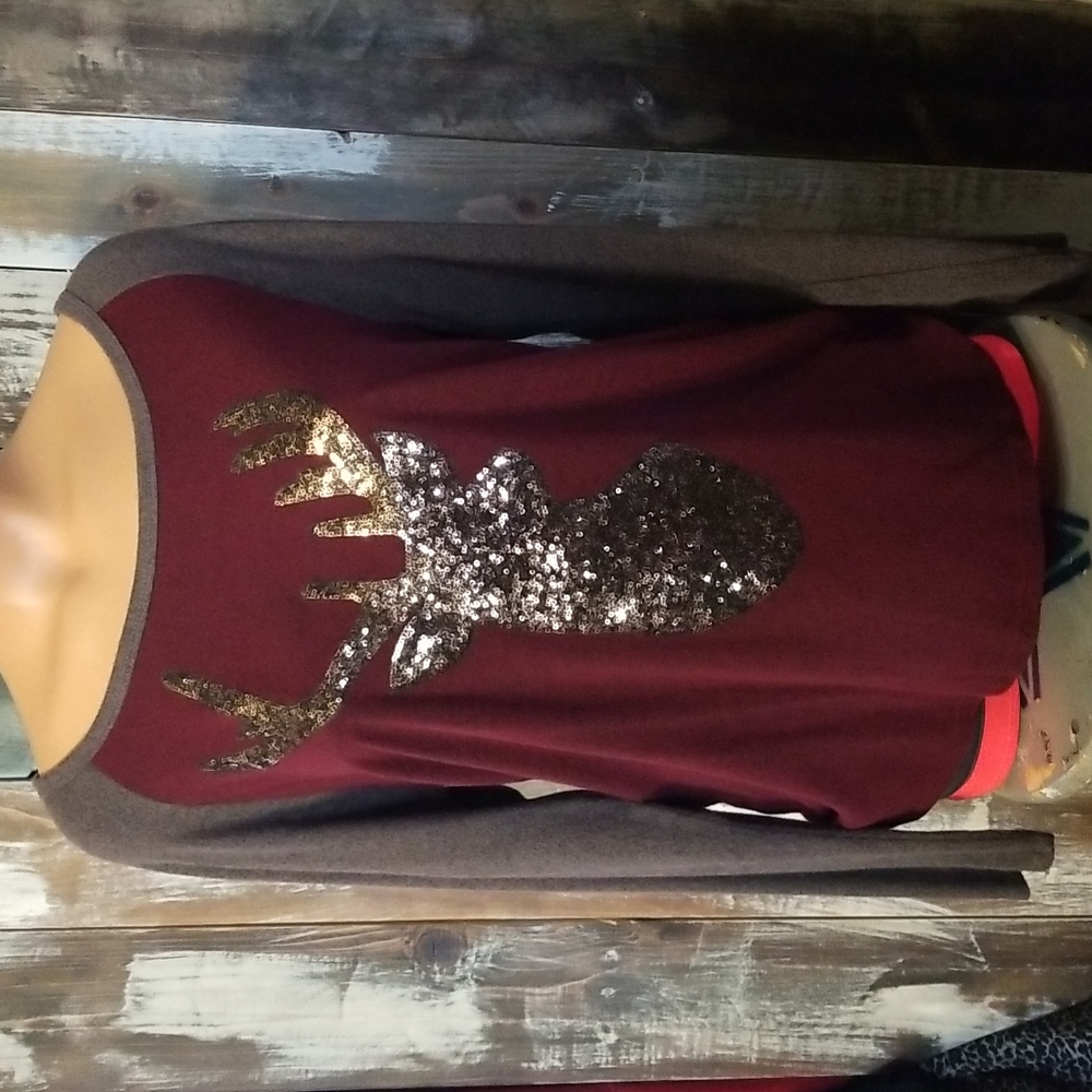 Women's Reindeer Sweater Size Large